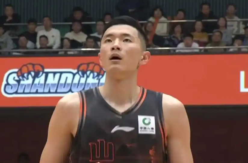 山东男篮神秘强援空降！保密封神+惊喜压哨，全力冲刺广州补赛！